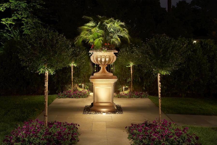 Garden Urn & decor night lighting